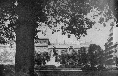 Monumento a Carlos Pellegrini