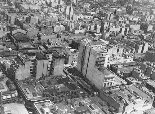 Manzana de Maip, Corrientes, Esmeralda y Sarmiento