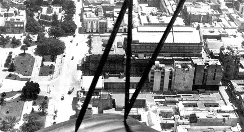 Plaza Lavalle y Teatro Coln.