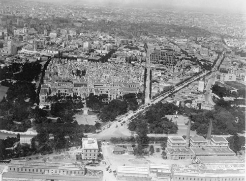 Asilo municipal y cementerio de la Recoleta.